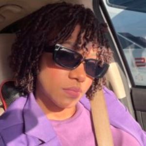 Foto de perfil de hechos 2035